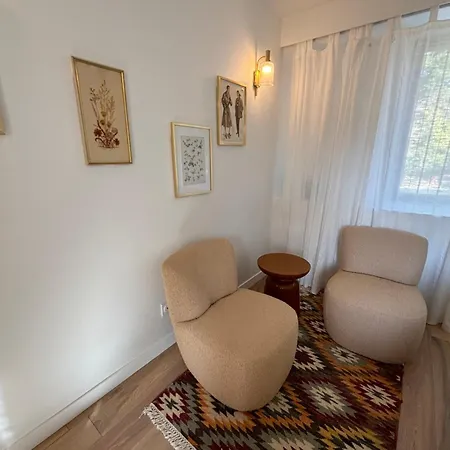 Mas Le Bel Ami Guest house